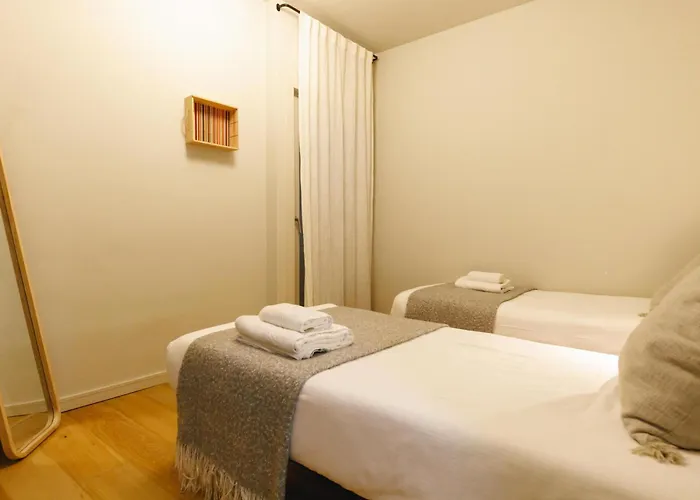 Bravissimo Nou 3, Two Bedroom Centre Gérone