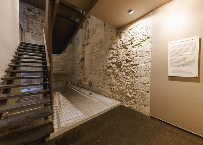 Bravissimo Nou 3, Two Bedroom Centre Gérone